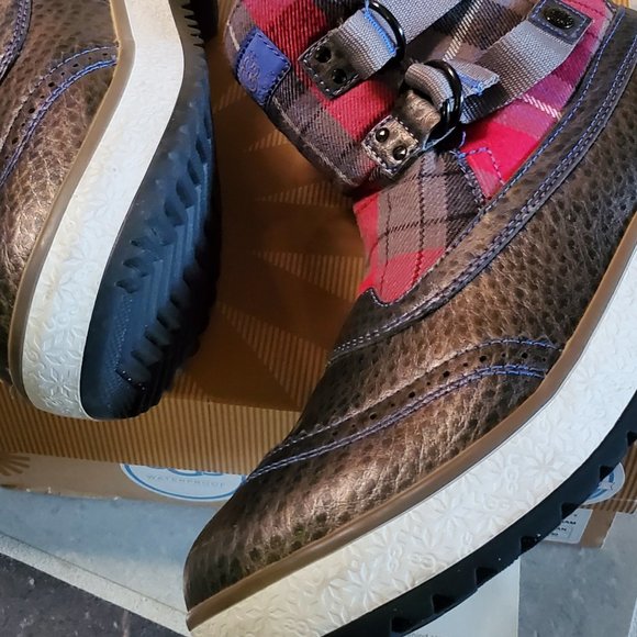 Ugg Australia Marrais Wool Lined Duck Boot with Buckles - Picture 3 of 4